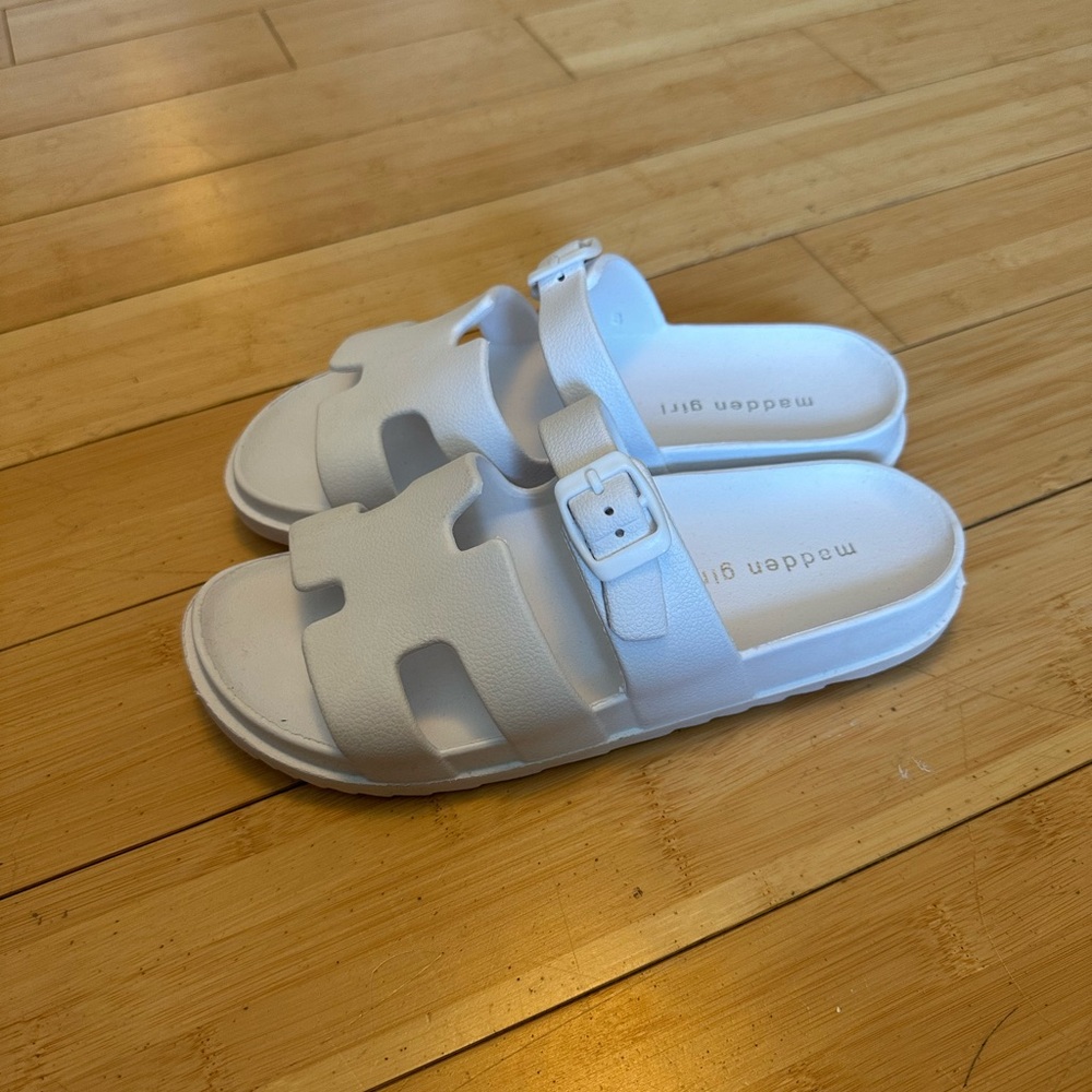 White Madden Girl Sandals - Picture 3 of 6